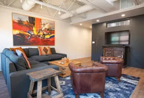 Luxury View Loft at the Plaza 2 Bedroom 1050 Sq Ft - Image 5