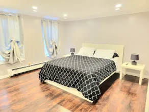 CoZy SuItE/walk 2 train - free parking - Image 2