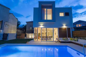 Luxury Villa with Heated Pool near Beach & Split - Image 3