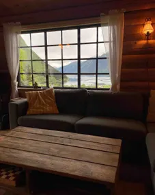 Reinehytta, log cabin in Norddal - Image 3