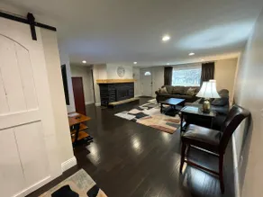 SUPER UPSCALE HAUS! - Image 4