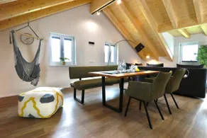 Alpine Easy Flats - Penthouse with Balcony - Image 2