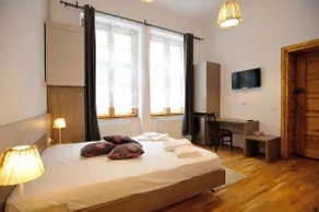 Dinicu Residence - Central Location - Image 2