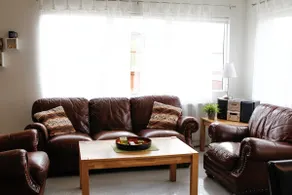 Big & Comfortable Country Side Cabin With Hot Tub - Image 4