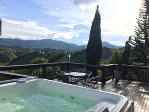 Montecarlo Country House with a full view of Guatape - Image 3