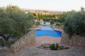 Exclusive Retreat: Villa and Pool in Mojácar - Image 2