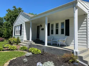 Dewey Cottage: Comfort & Serenity In Town - Image 4