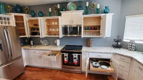 4BR 3BA EVCharger! King Bed! Long StaysWelcomed - Image 4