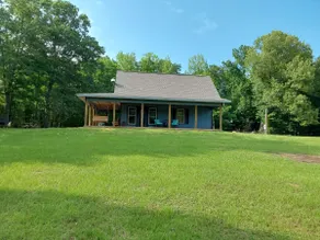 Bucks Ridge Cabin on south fork of the Caddo - Image 2