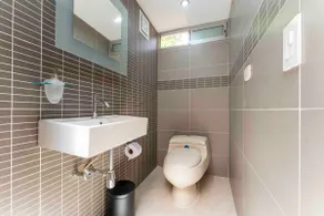 Loft 09 Poblado•Fast WiFi•Pool•Jacuzzi•Top Location - Image 3