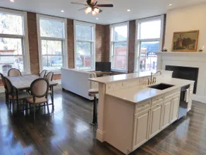 Greene St. Loft - Image 4