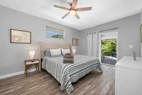 Bayshore Bungalow - Image 4