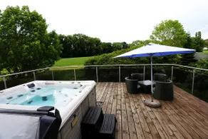 Villa with Pool - Leon's Holiday Homes - Image 3