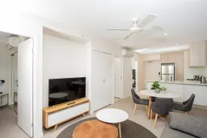 Elite elegance 2BR@Hamilton APT with Parking - Image 4