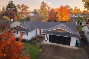 Wine Country Retreat•Fire Pit+Pool Table•Sleeps 8 - Image 2