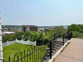 Beauty on the Bluff - Image 3