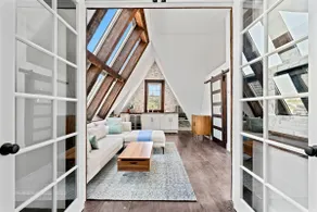 Luxury escape in DC now with a private Deck! - Image 4