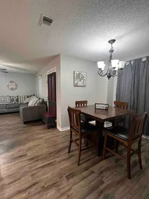 Cozy Stateline Cottage in a cul-de-sac/near I-30 - Image 2