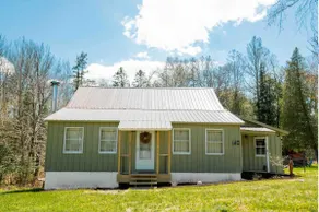 Cozy 3 Bedroom in the Adirondacks - Image 2