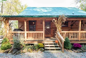 Roscoe Hillside Cabins-Buffalo Cabin - Image 3