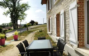 Large house in Champagne – Sleeps 10 – Chez L - Image 3