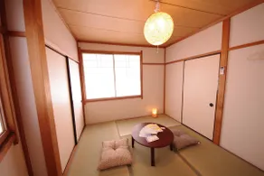 Nakayama's apartment, 2 futons, apartment 1 - Image 2