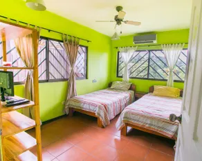Apartment-No view-Private bathroom-9 - Image 4