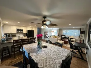 Kirkland home near Juanita beach | King Bed - Image 5