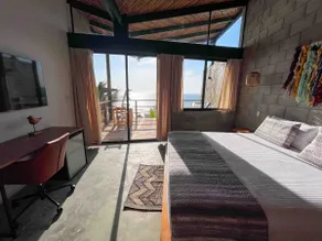 Oceanfront Diem Villa Jacuzzi II - Image 5