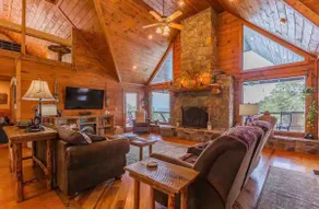 Heaven’s View Lodge, Pool, Pet Friendly - Image 5
