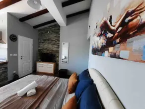 Luxury studio - Image 2