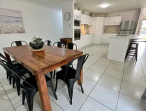 BIG Sandstone Point (SEQ) House! Bribie, Pets, yes - Image 5