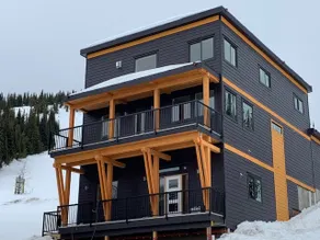 Wild Mountain Chalet - Image 4
