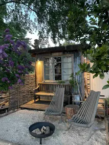 Eco Cabin near Frensham Great Pond - Image 3