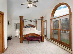 Cedar Hill Retreat, King Bed, 108 Acres of Privacy - Image 5