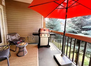 Stunning 1 BDRM Condo | Modern Décor | Air Con - Image 2