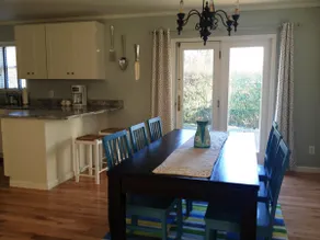 Charming Southampton Home - Image 5