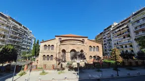 KYANA luxury - Image 3