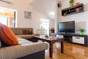Rustic Dream Apartment for 5 - Image 3