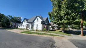 Quaint House in Downtown Loveland (Entire House) - Image 2
