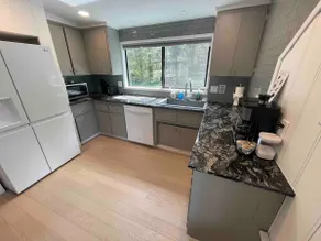 The River House on The Rogue with beautiful views! - Image 5