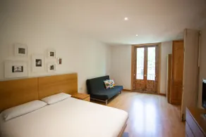 Apartment on the Rambla - Image 3