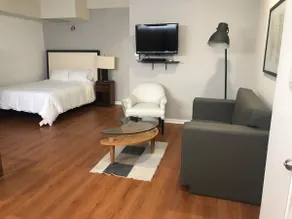 Private Executive Suite (Apt. G) - Image 2