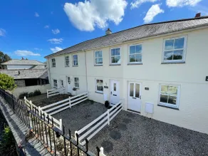 Cosy coastal home in historic port of Charlestown - Image 2
