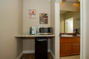 One bedroom Guest Home- Private Entrance, Near LAX - Image 4