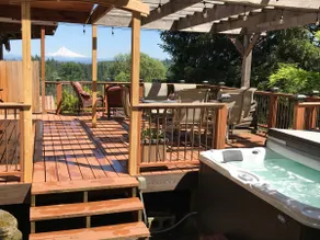 Sunday Quiet, awesome Hood view, hot tub! - Image 2
