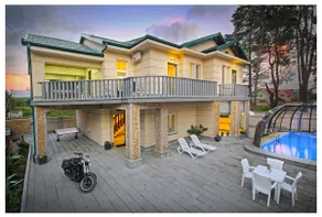RestCoast Villa - Image 2