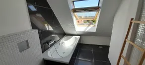 Bright Loft with Panoramic City Views - Image 3
