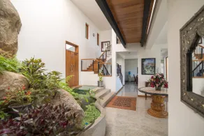 Mandarin Hill Residence - Image 3