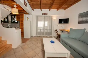 Traditional maisonette on the seaside - Image 5